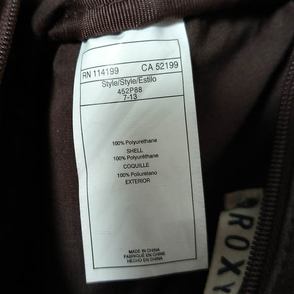 Roxy Crossbody Bag - Picture 2 of 9